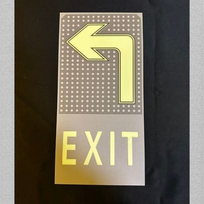 Indoor / Outdoor High Visibility Photoluminescent Signage Durable Safe