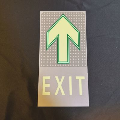 Indoor / Outdoor High Visibility Photoluminescent Signage Durable Safe