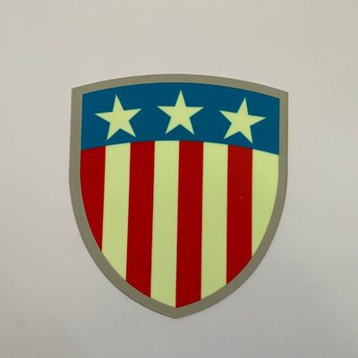 Forma do escudo Sinalização fotoluminescente Tempo de brilho superior a 8 horas